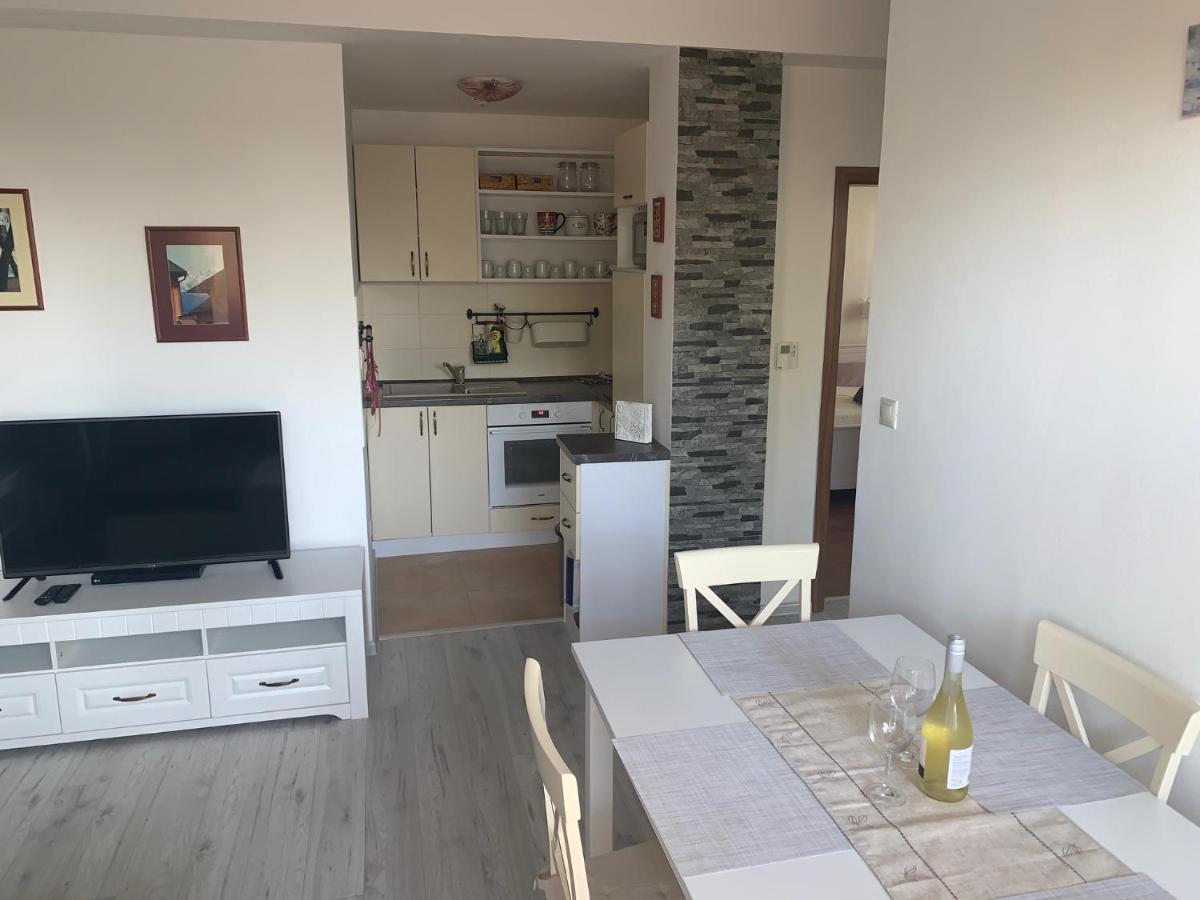 Apartman Lesnicek Stará Lesná エクステリア 写真